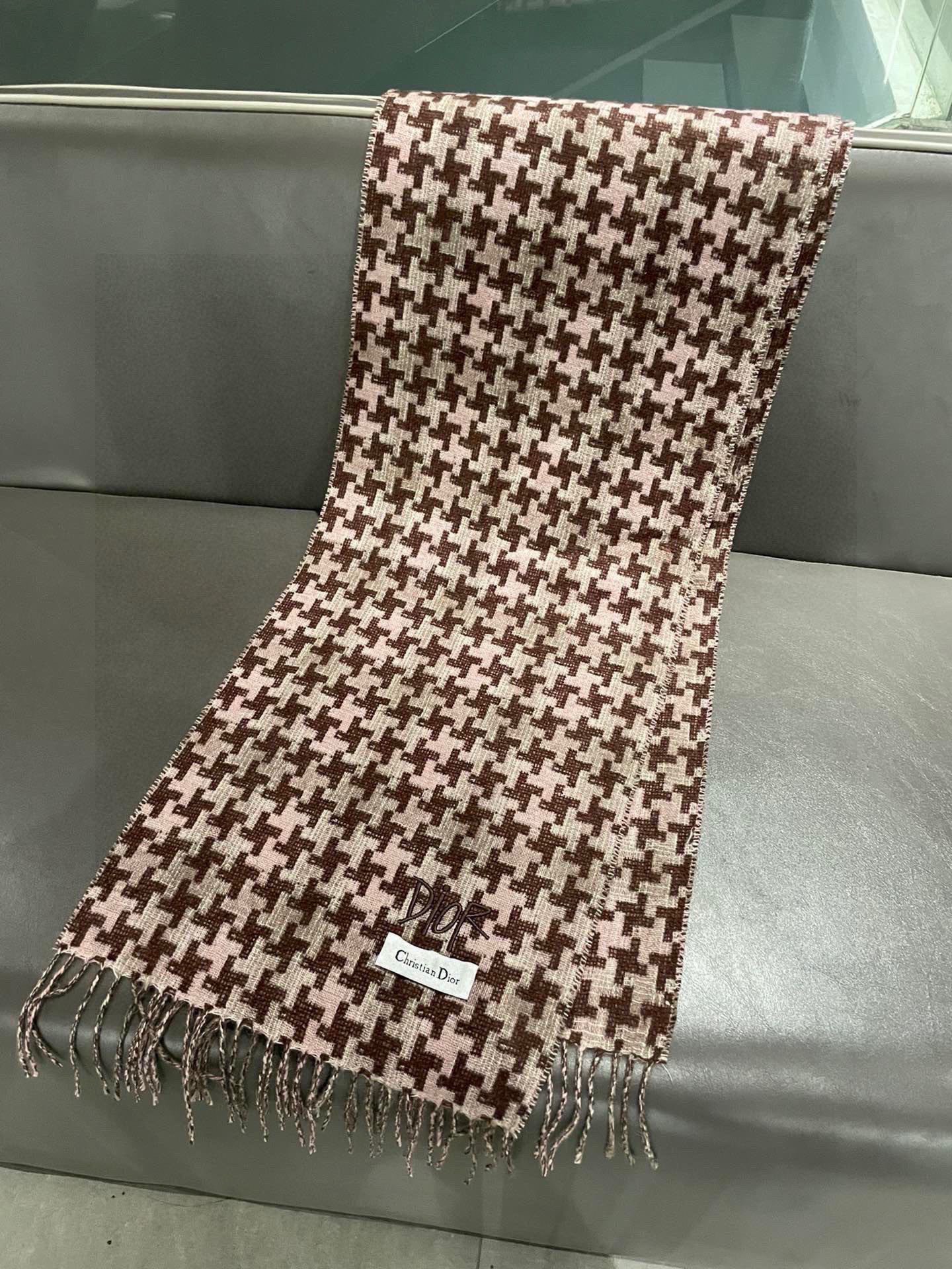 Dior scarf