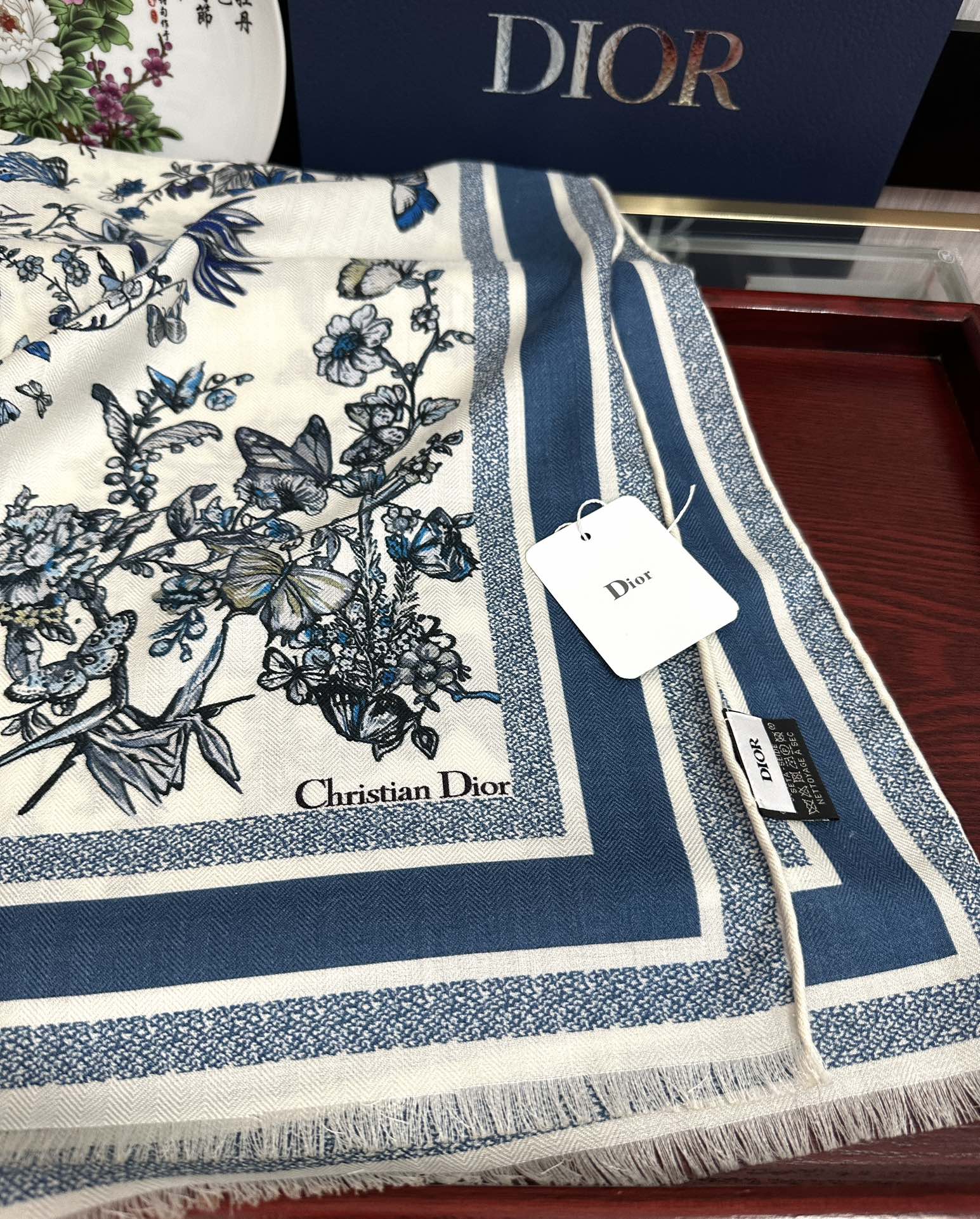 Dior scarf