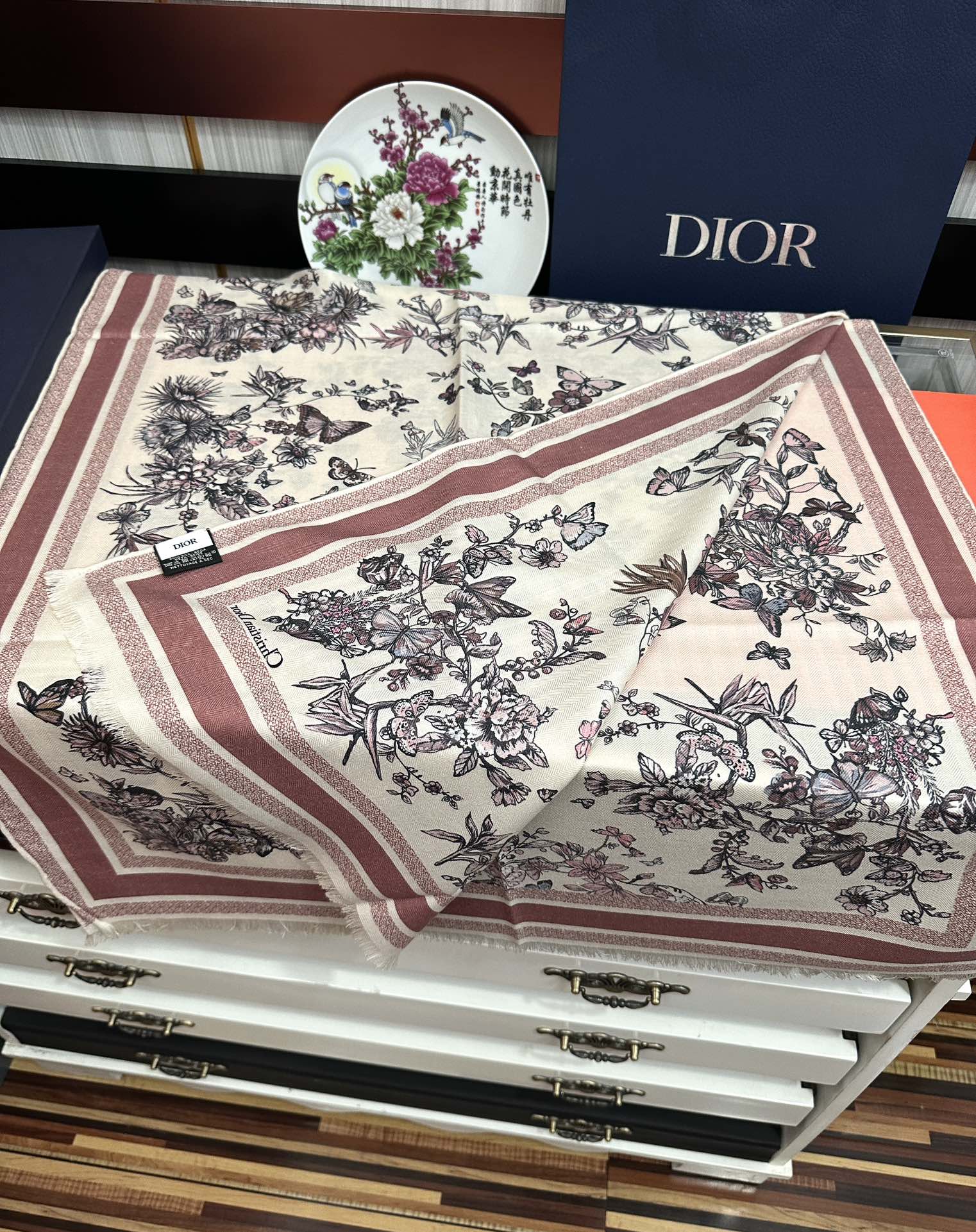 Dior scarf