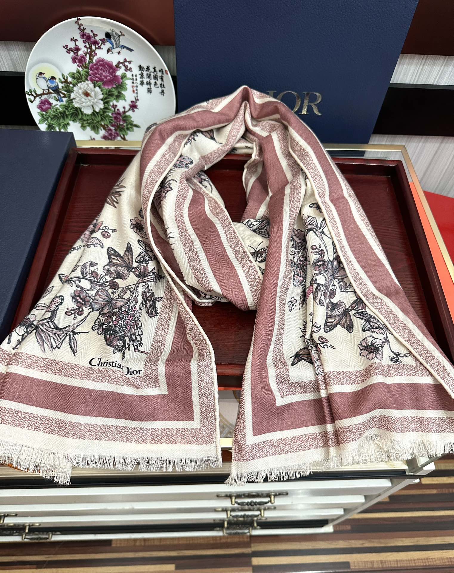 Dior scarf