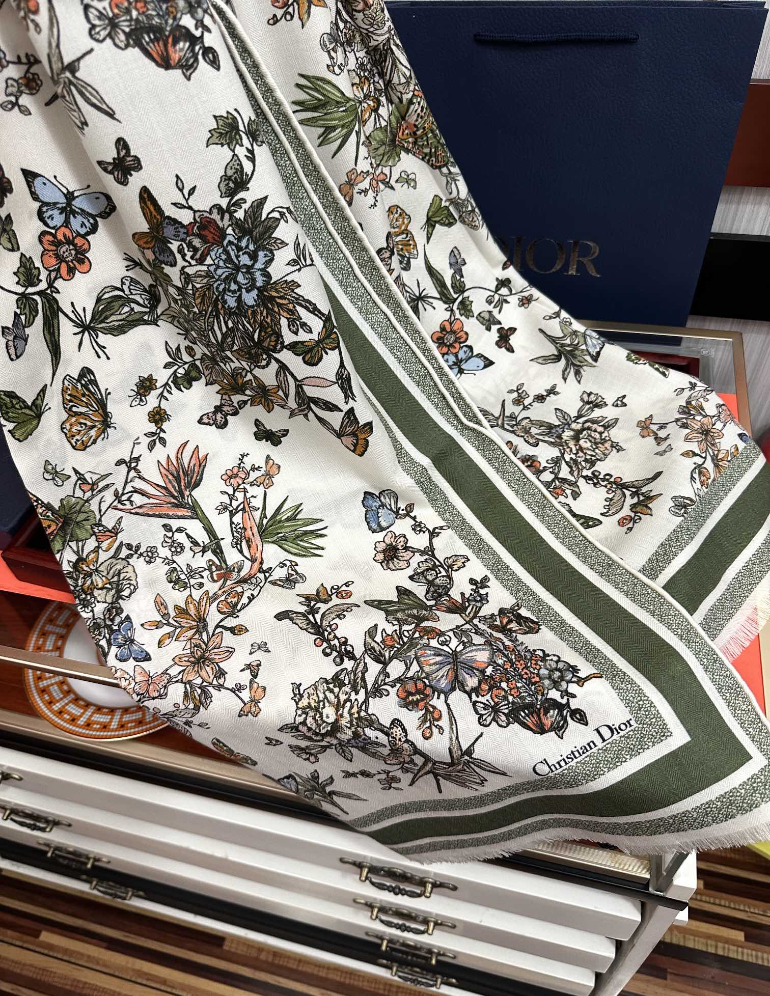 Dior scarf