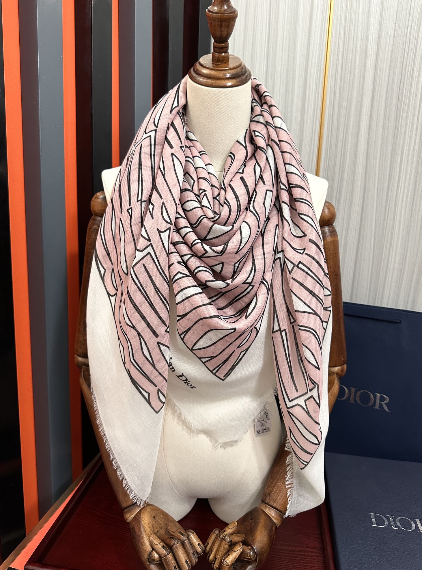 Dior scarf