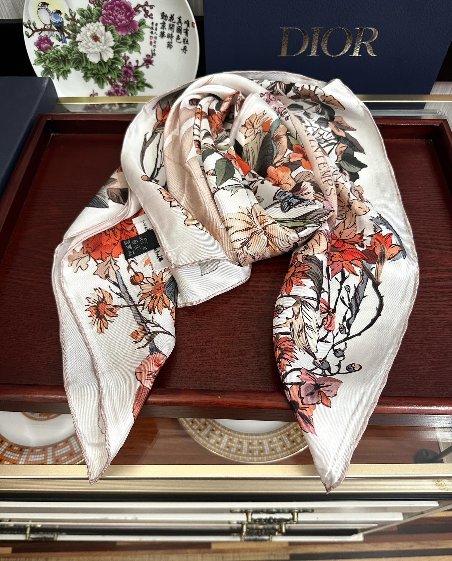 Dior scarf