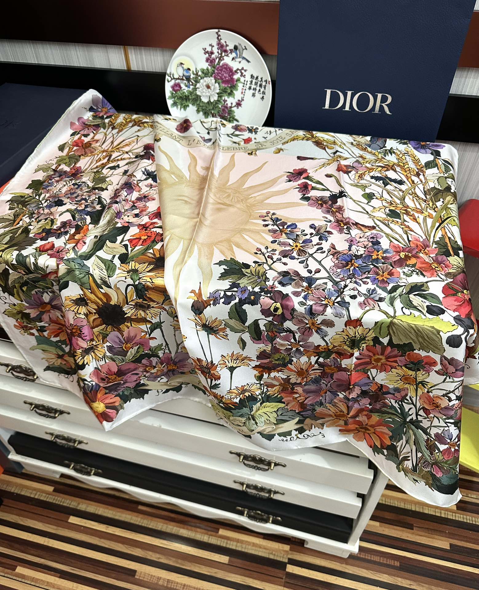 Dior scarf