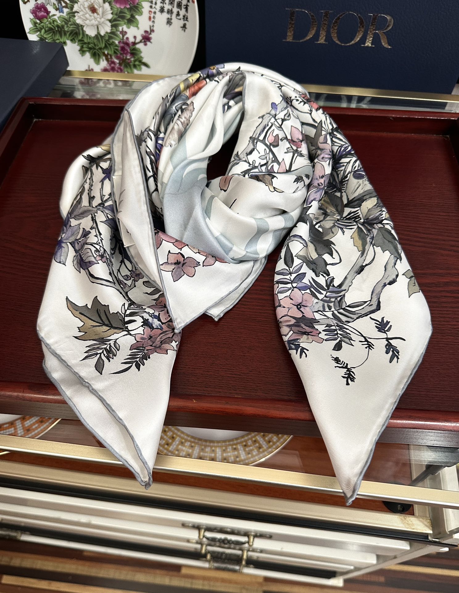 Dior scarf