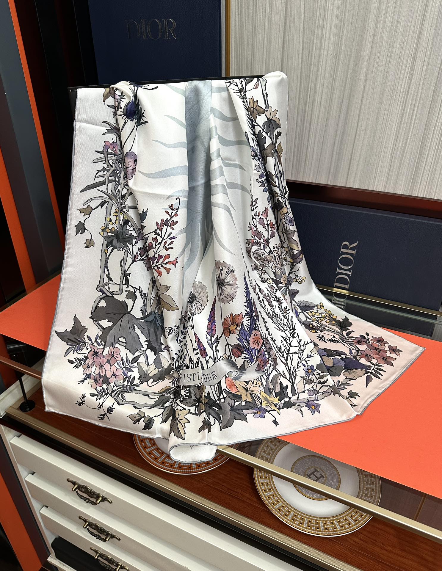 Dior scarf