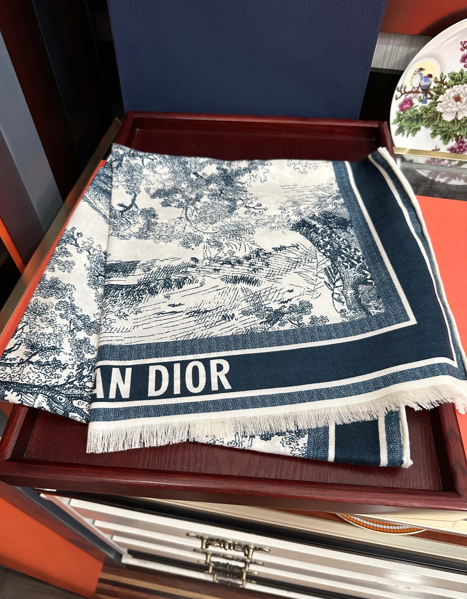 Dior scarf