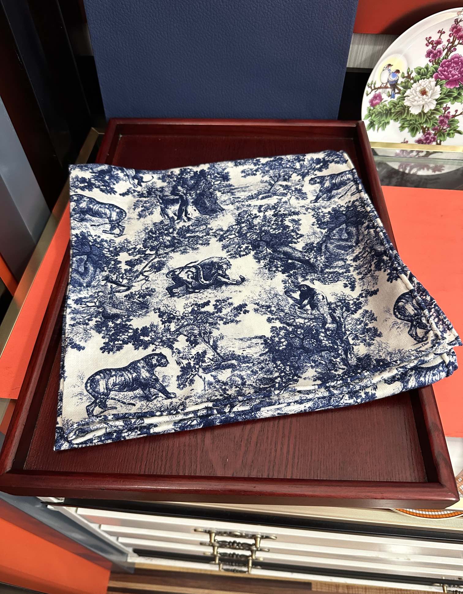 Dior scarf