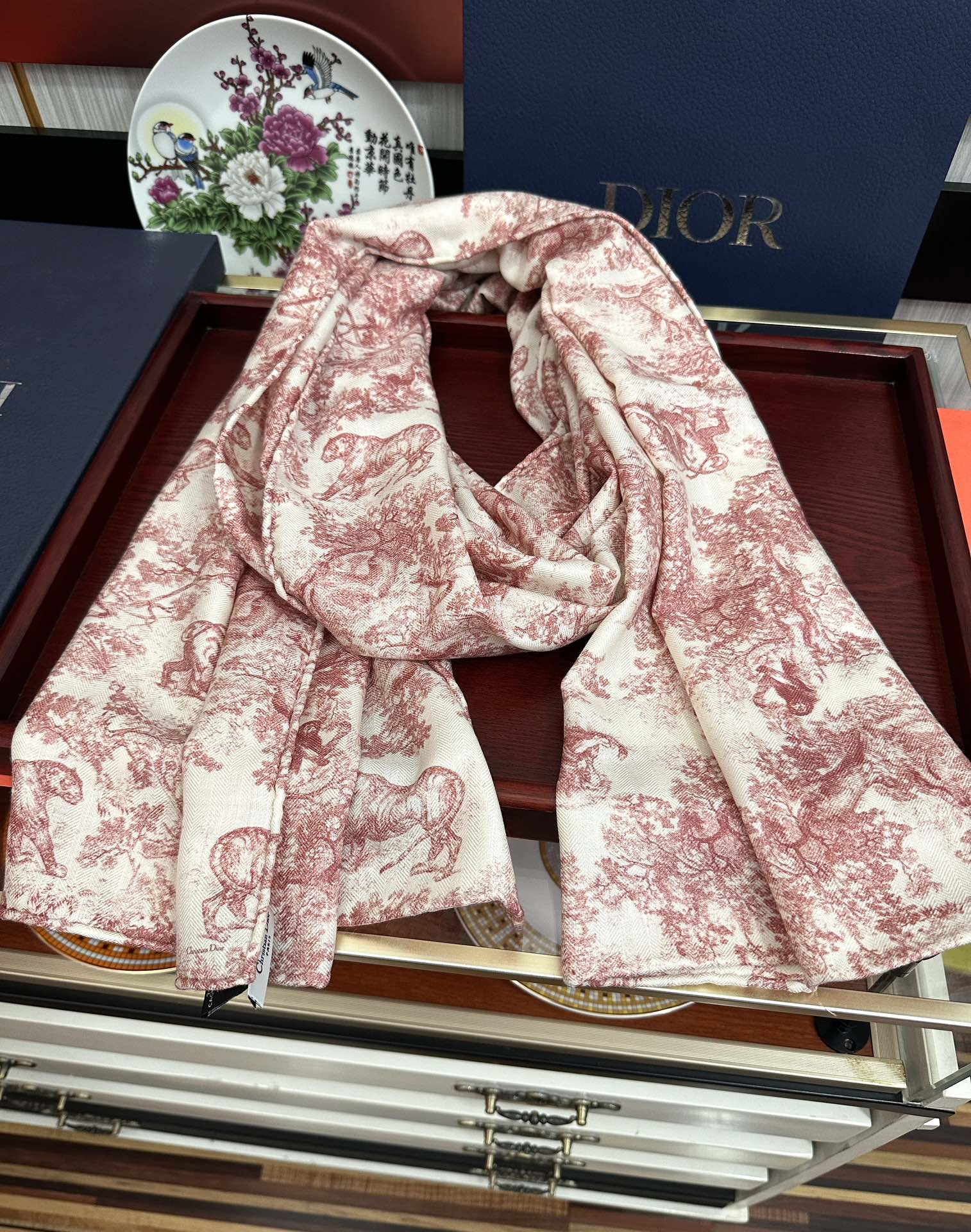 Dior scarf