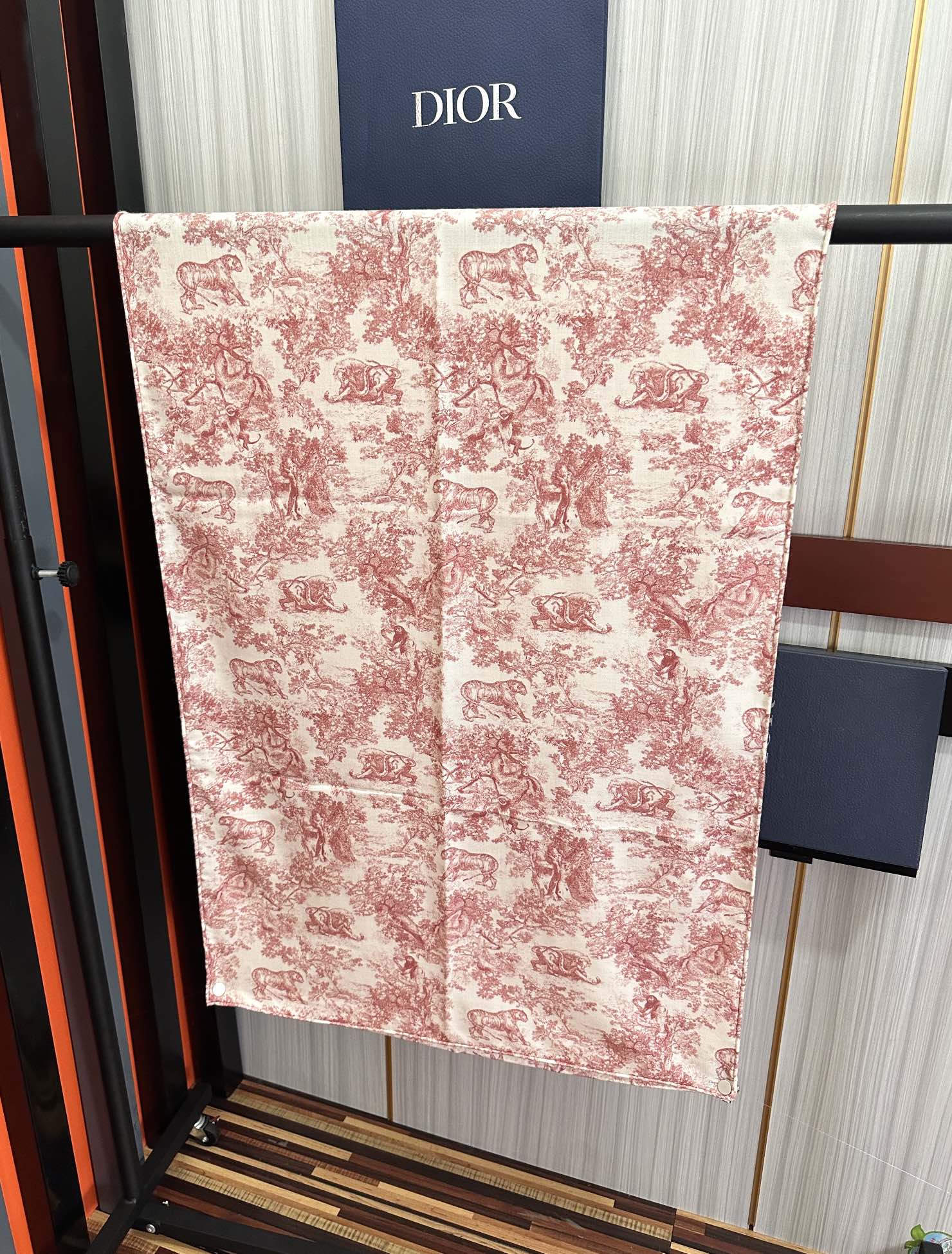 Dior scarf