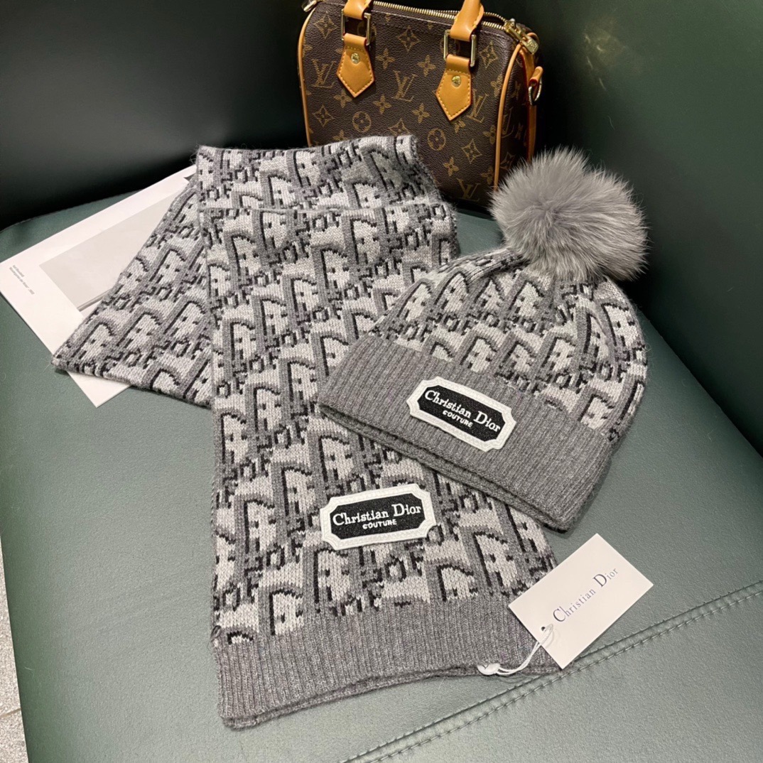 Dior scarf