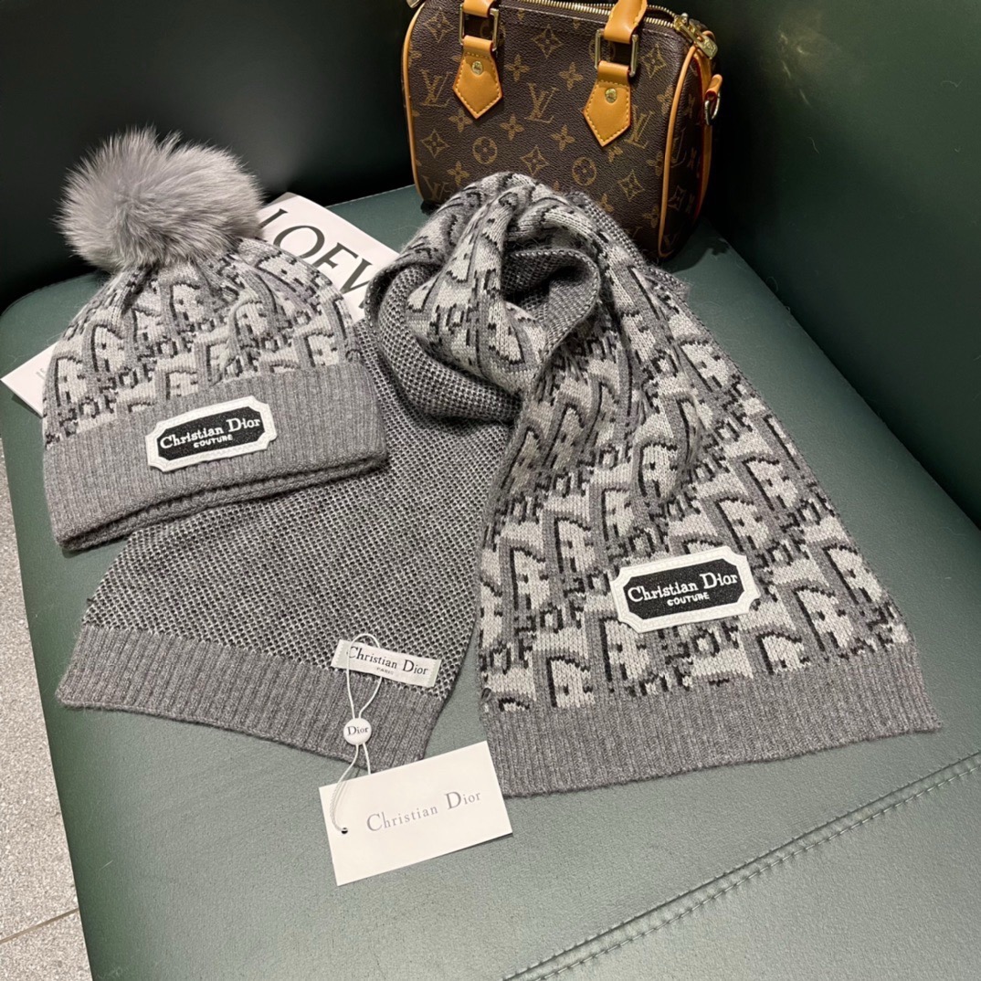 Dior scarf