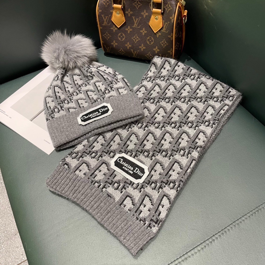 Dior scarf