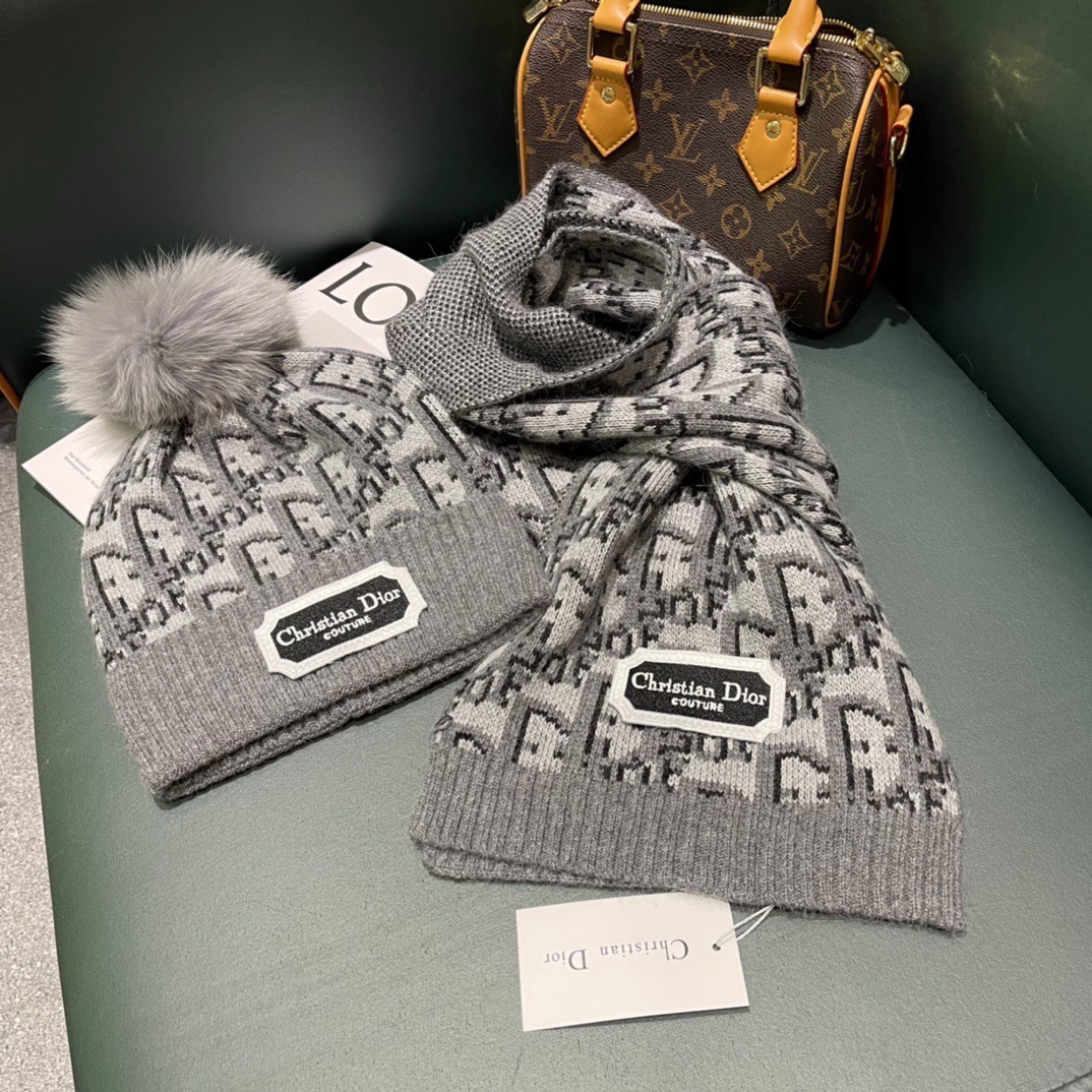 Dior scarf