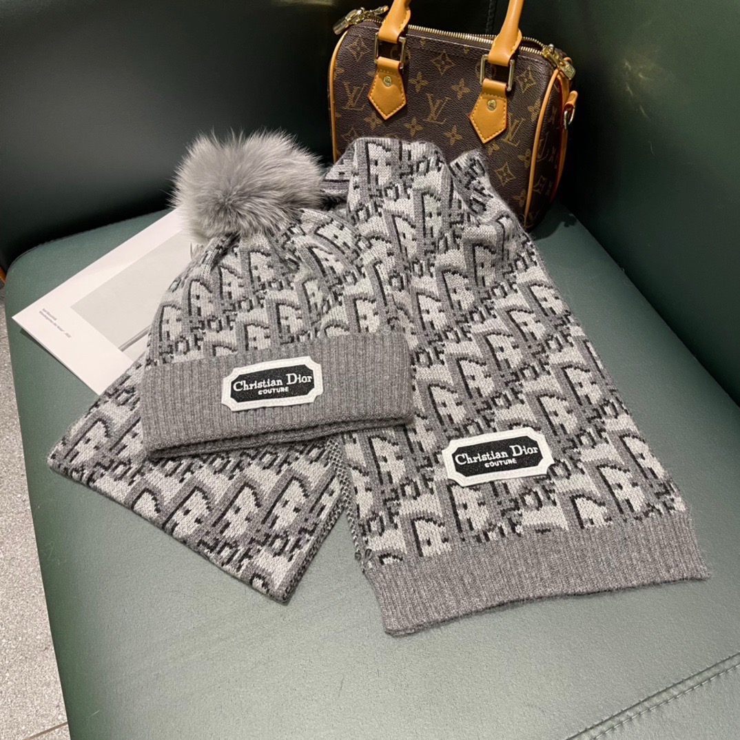 Dior scarf