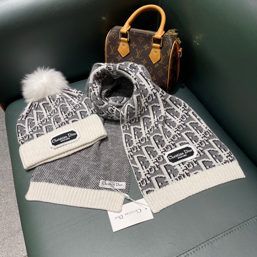 Dior scarf