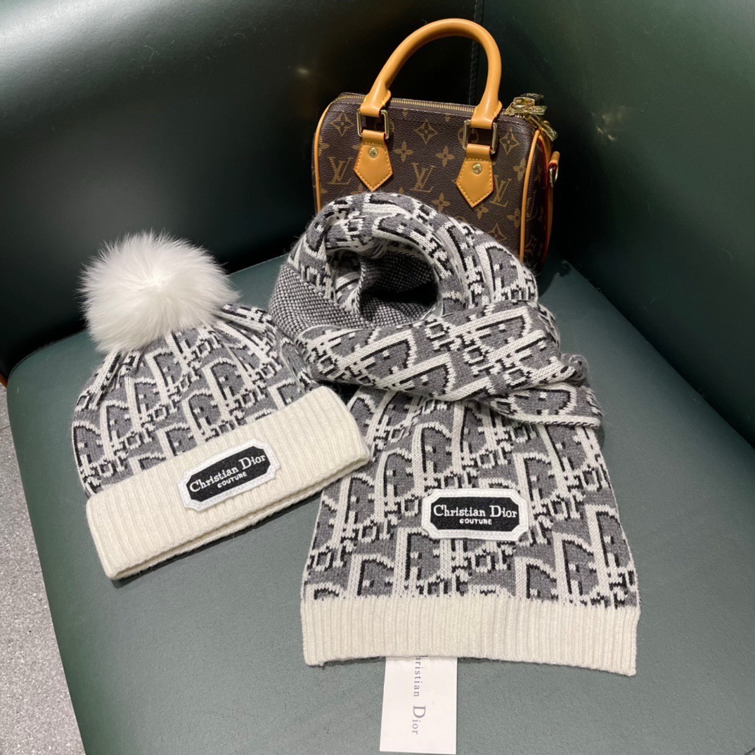 Dior scarf
