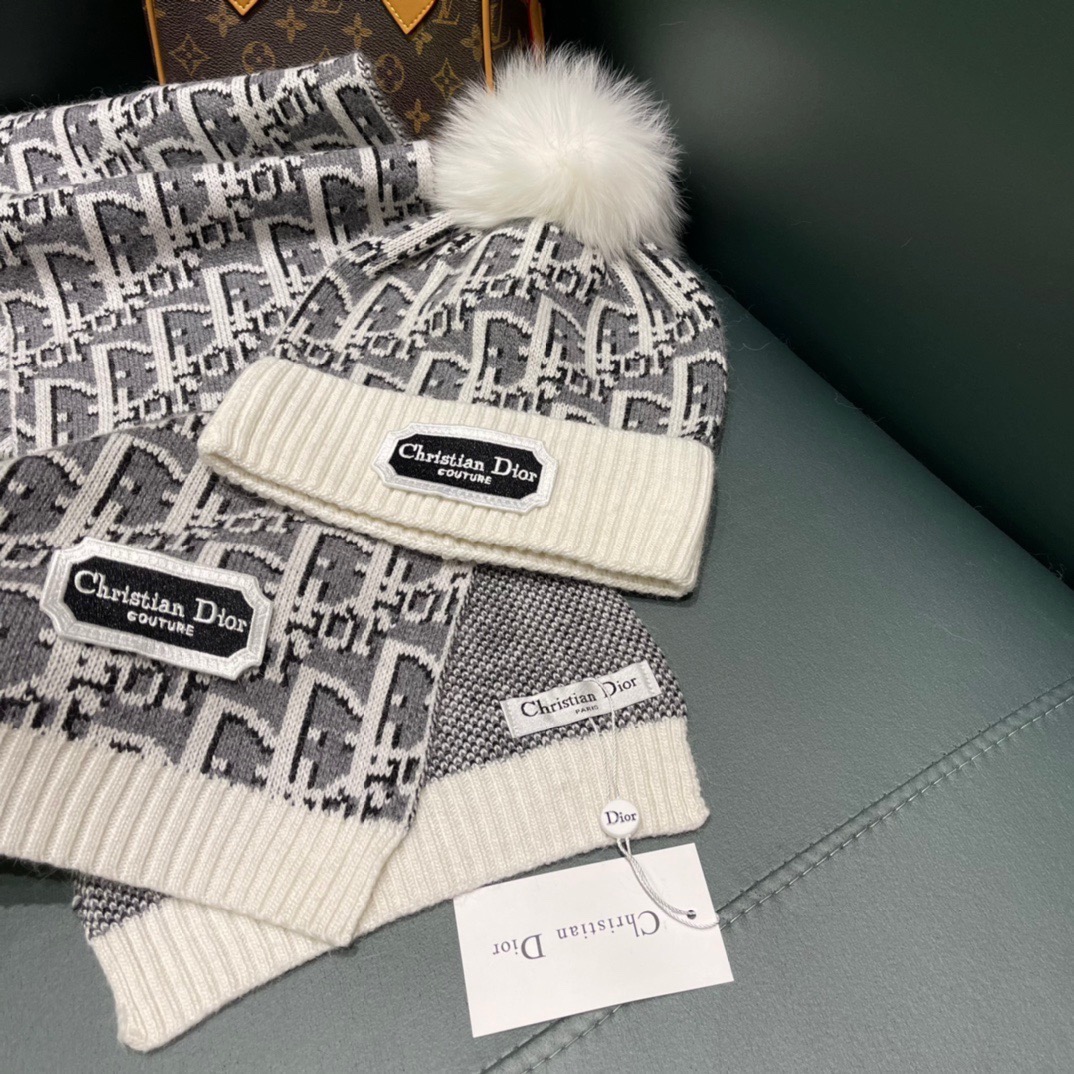 Dior scarf