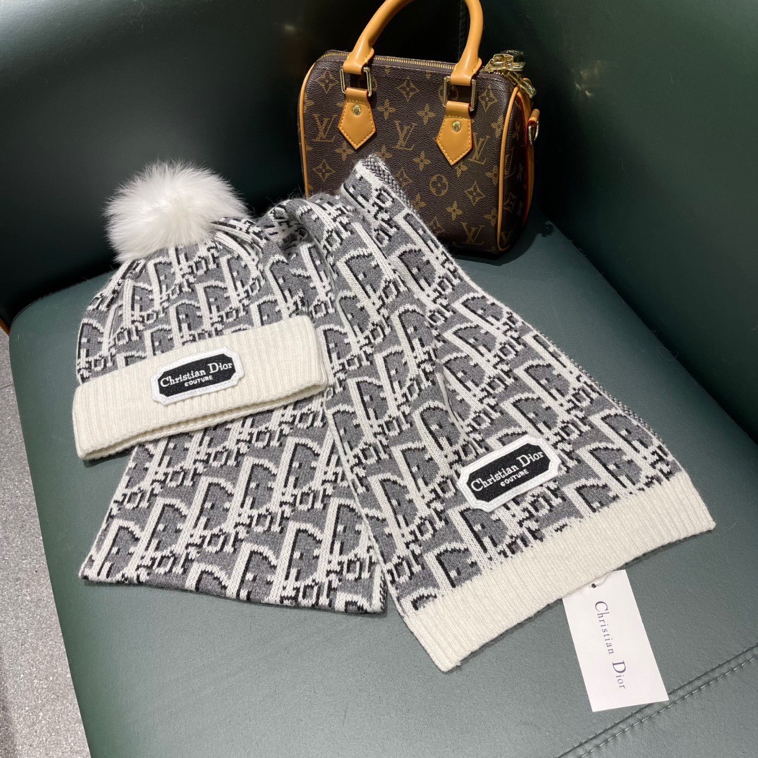 Dior scarf