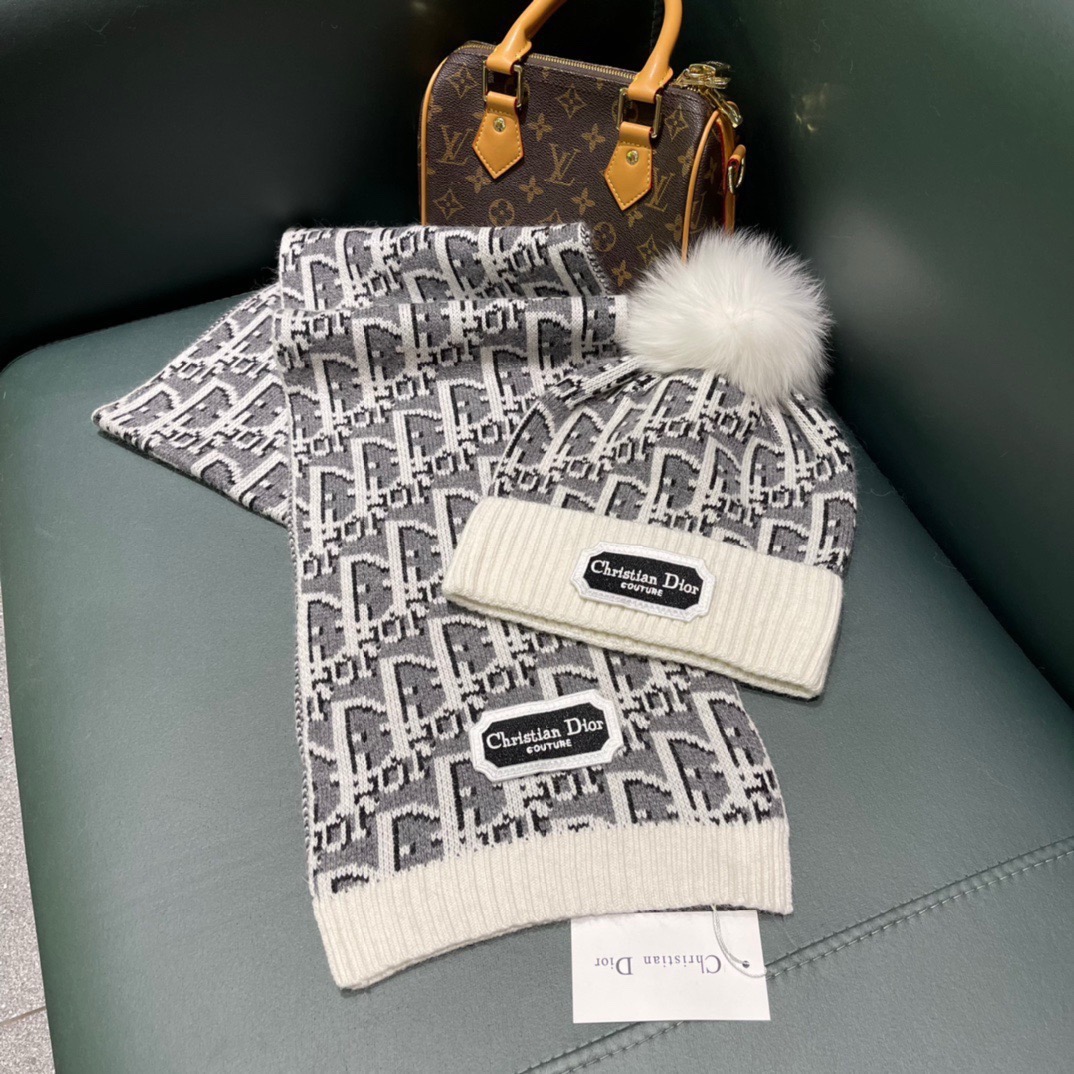 Dior scarf