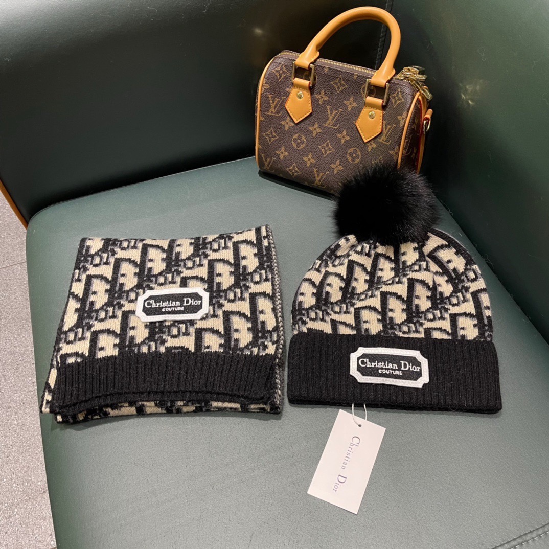 Dior scarf