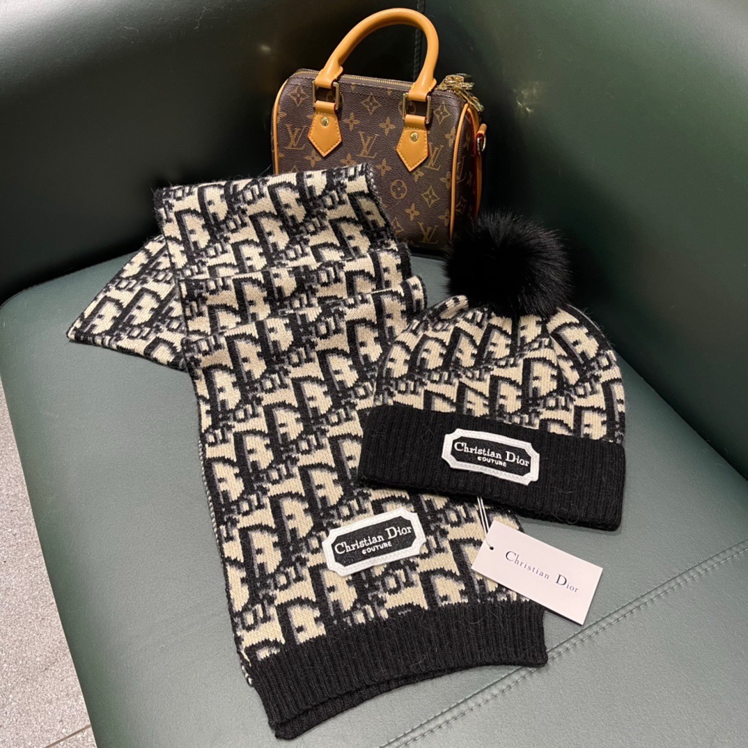 Dior scarf