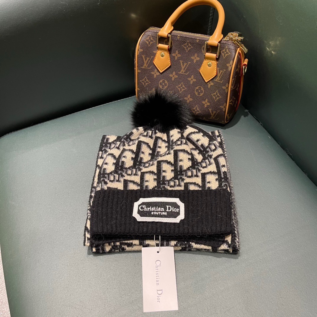 Dior scarf