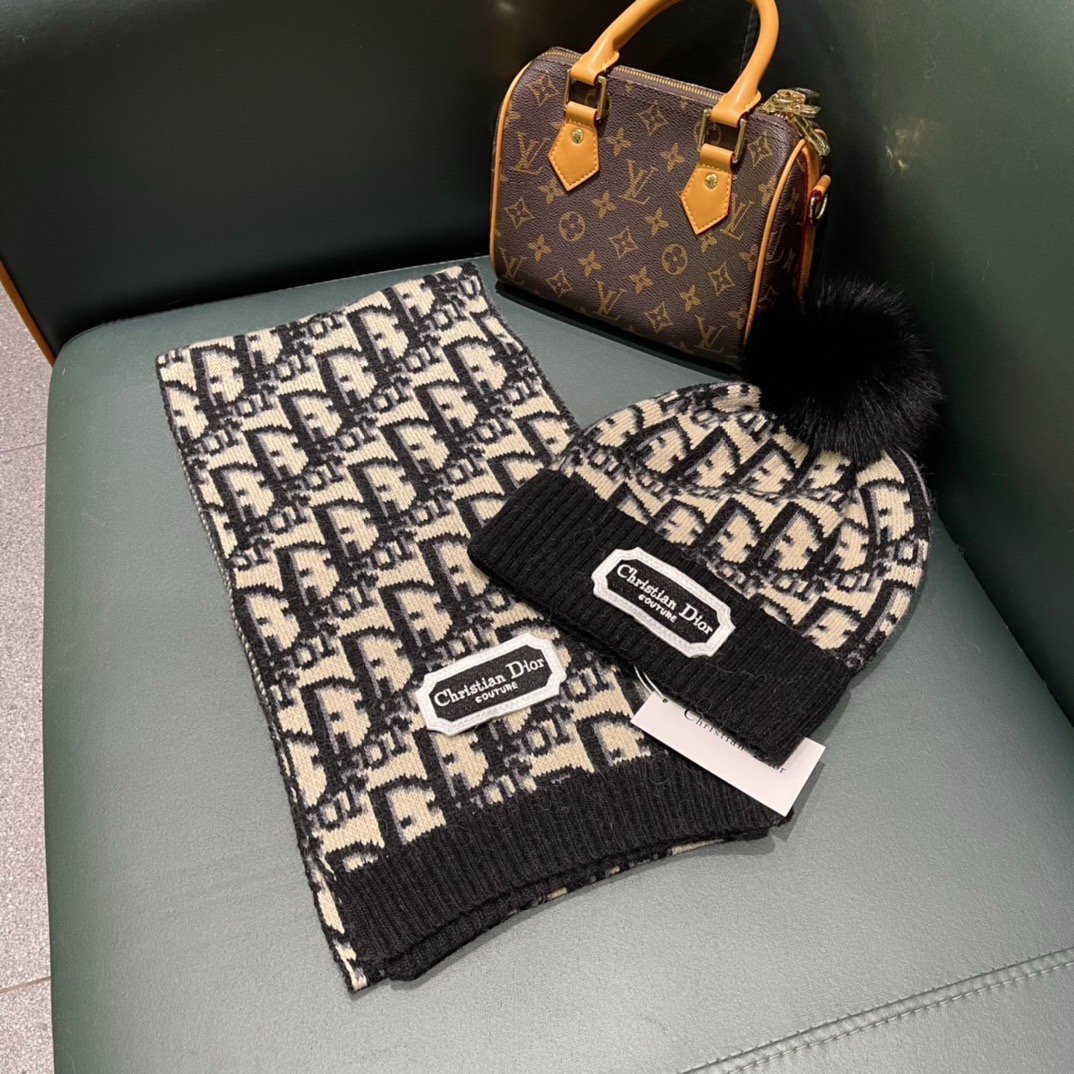 Dior scarf