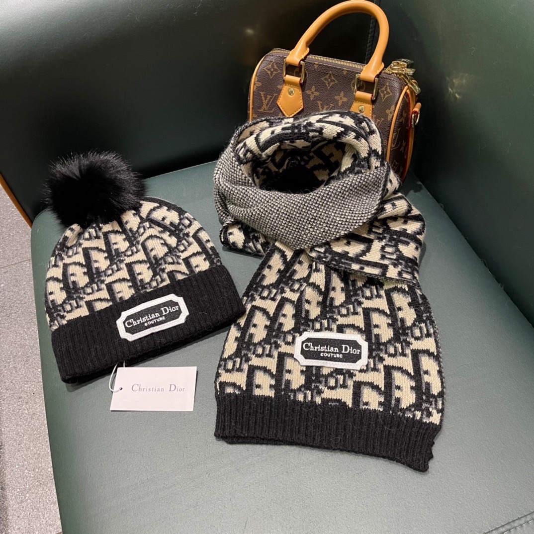 Dior scarf