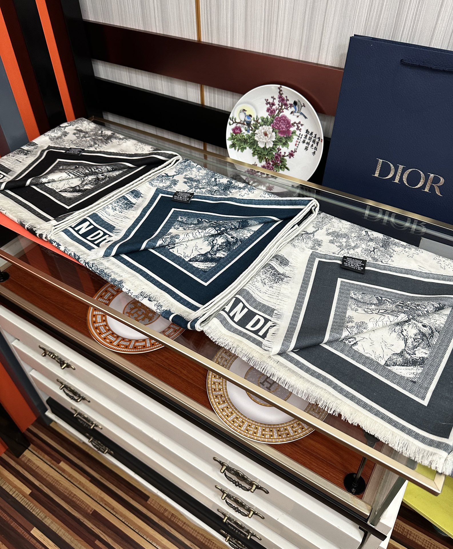 Dior scarf