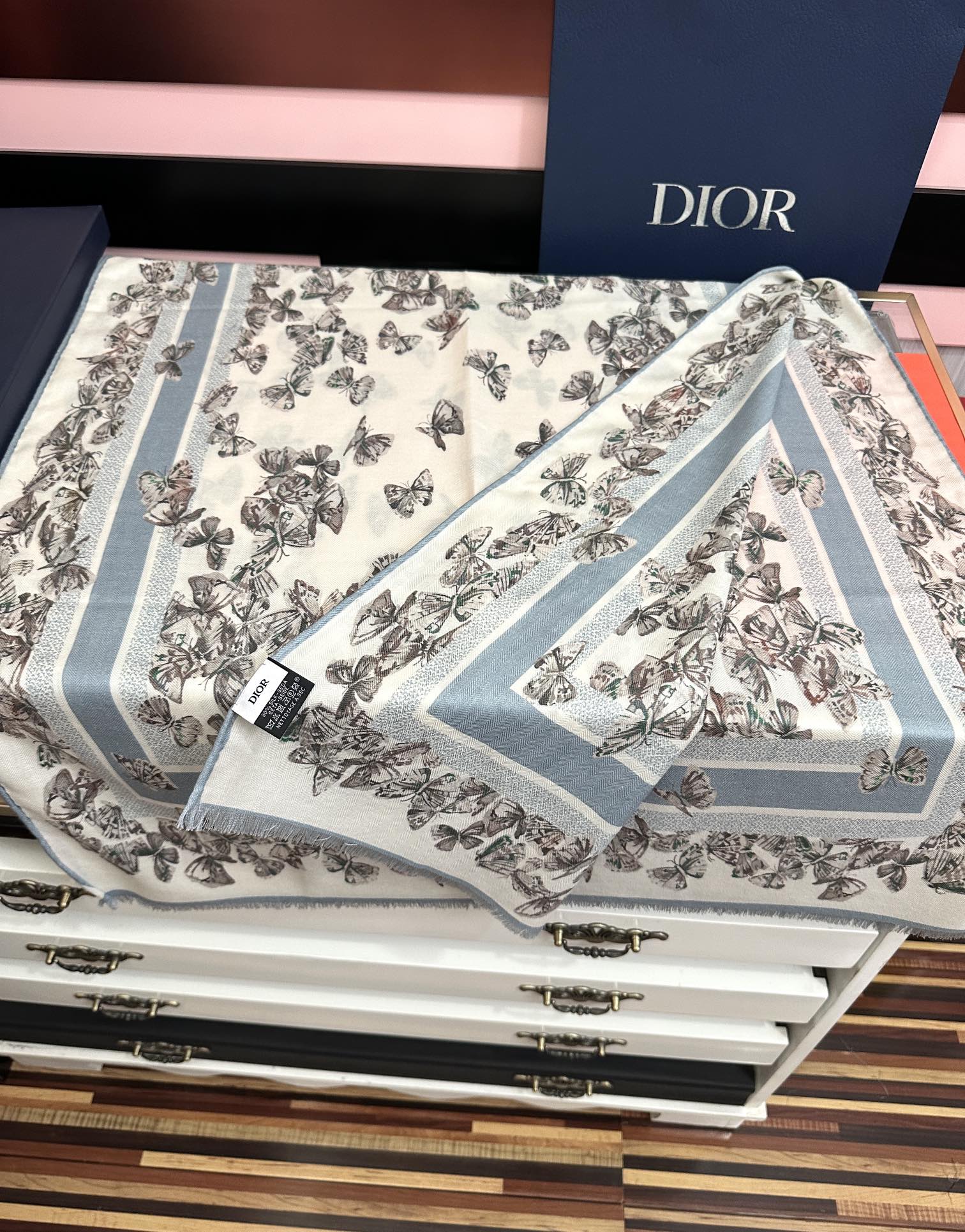 Dior scarf