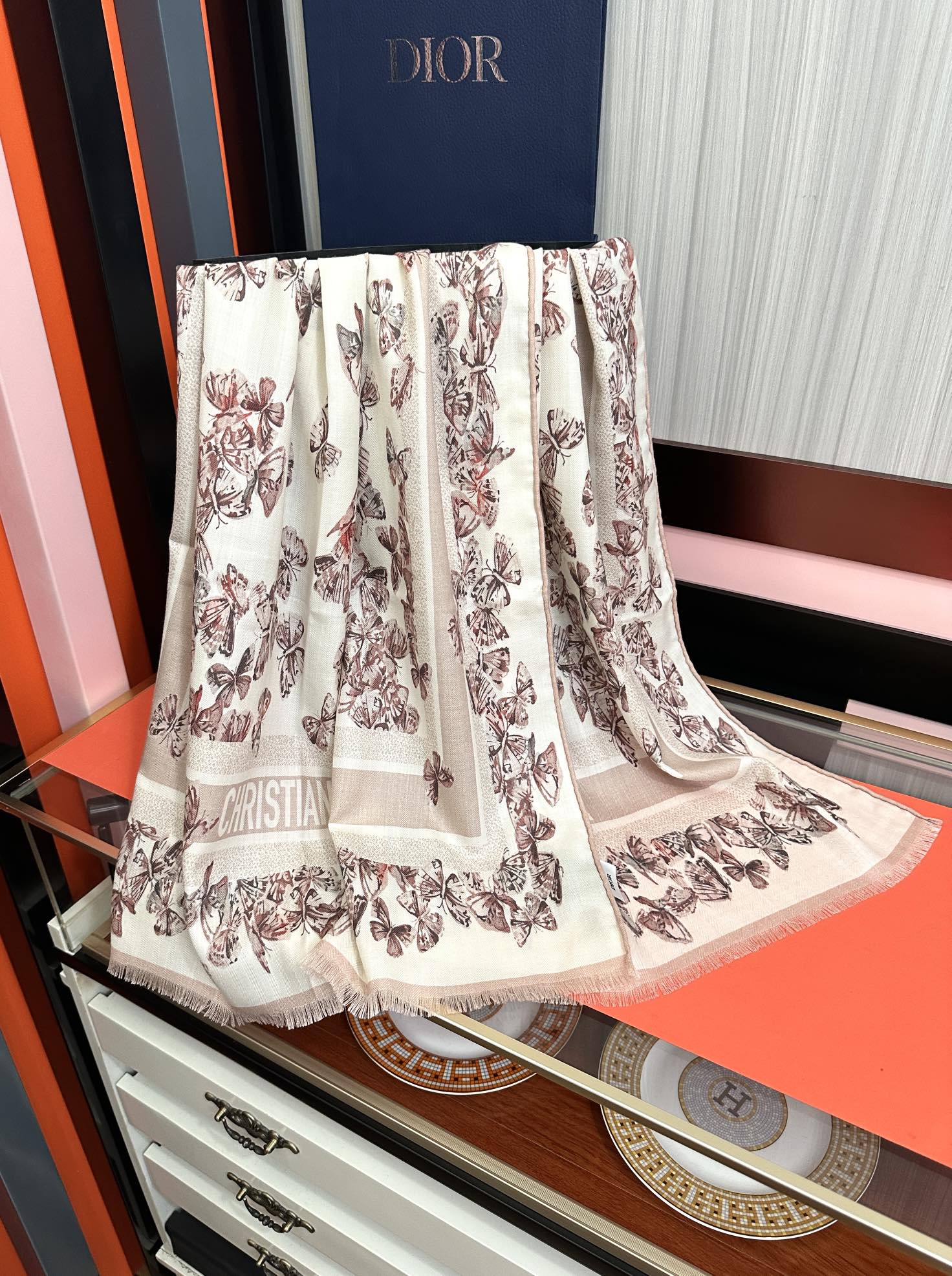 Dior scarf