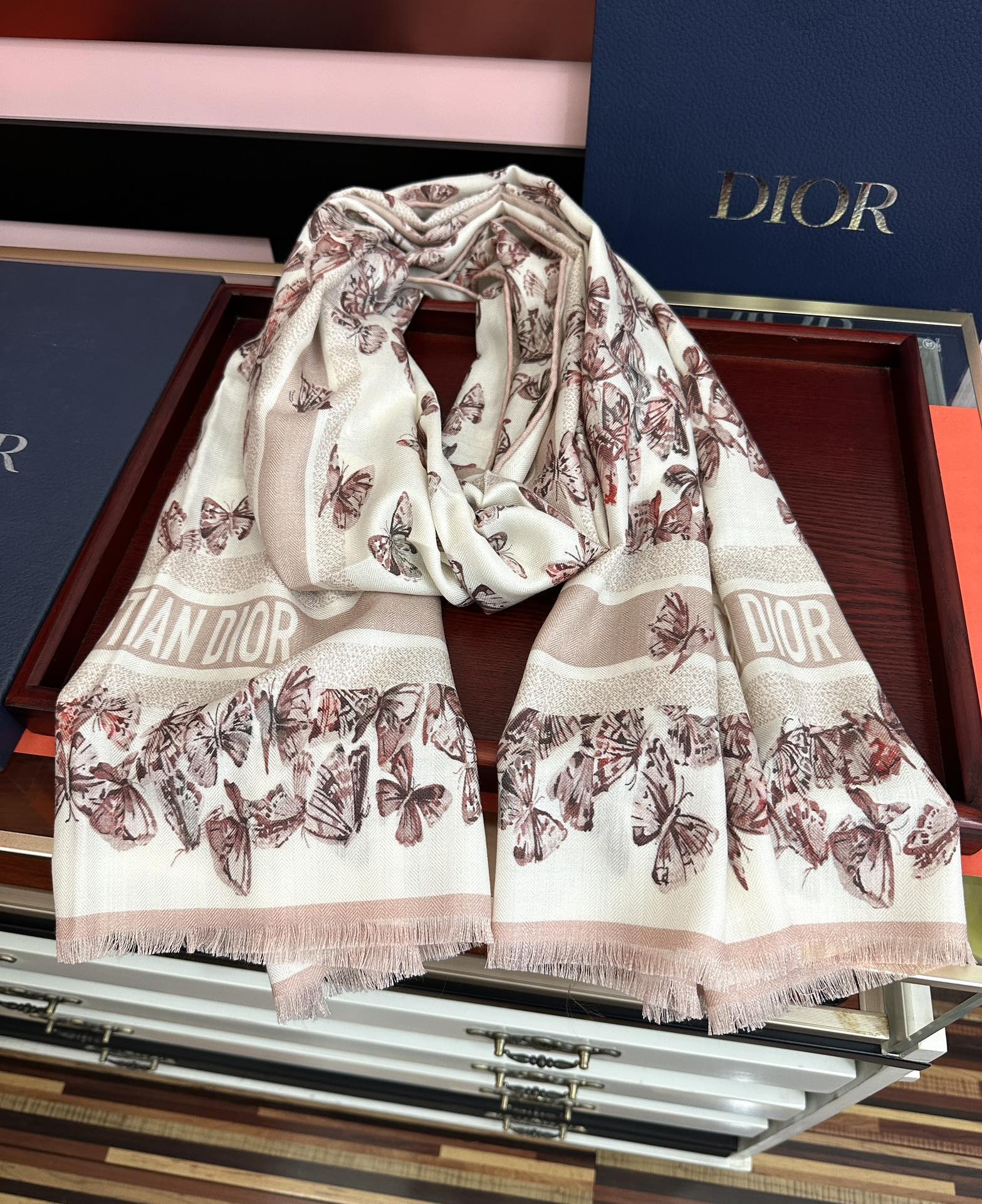 Dior scarf