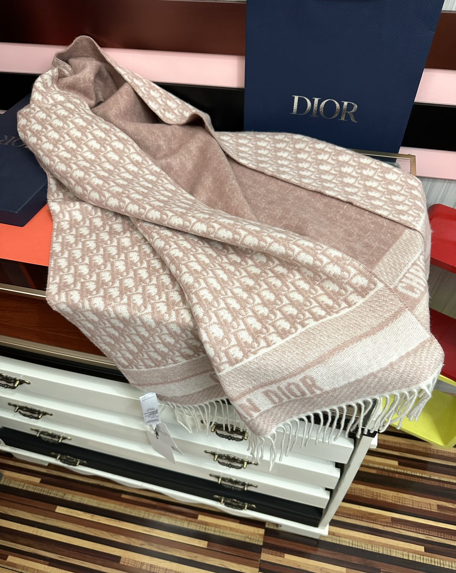 Dior scarf