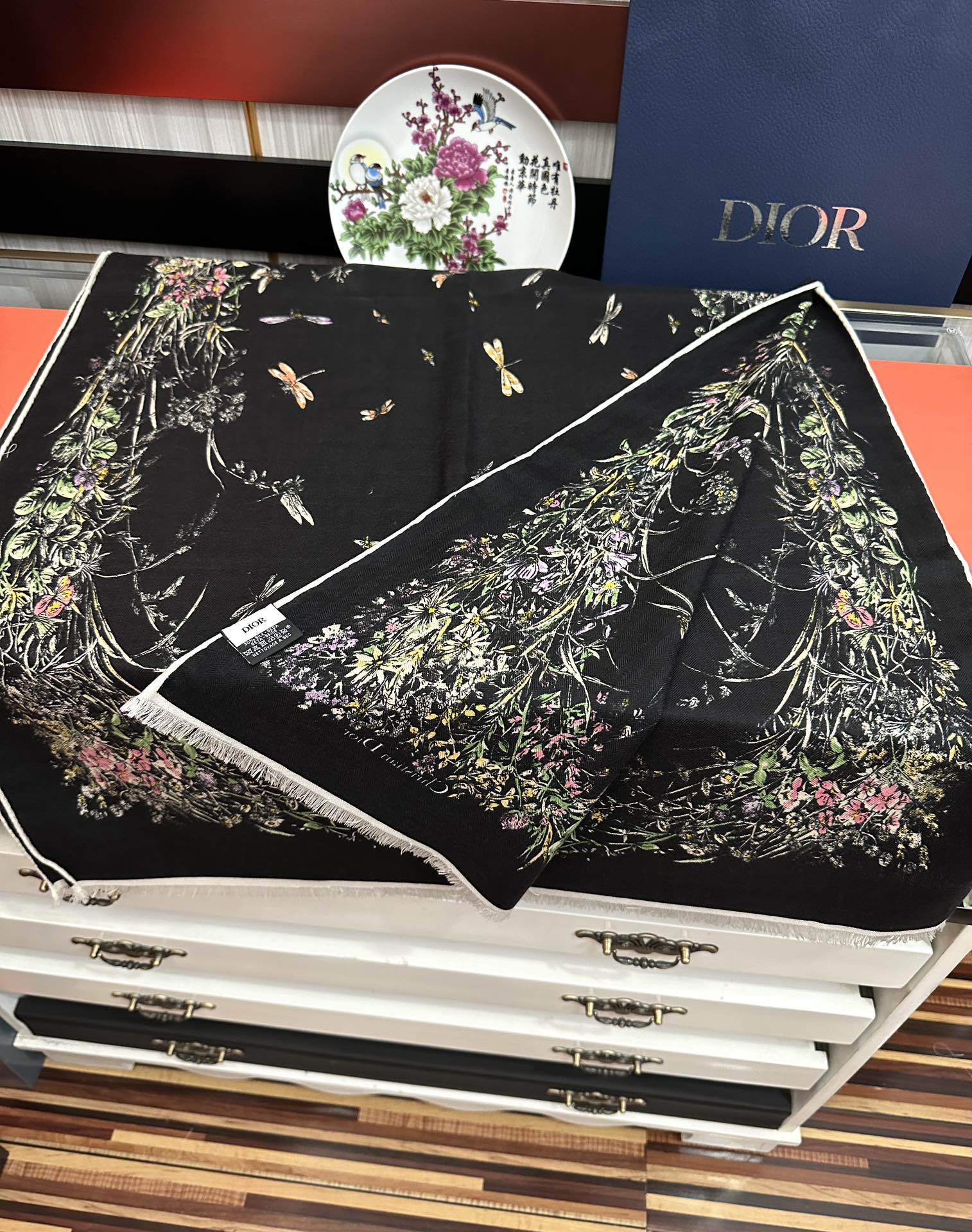 Dior scarf