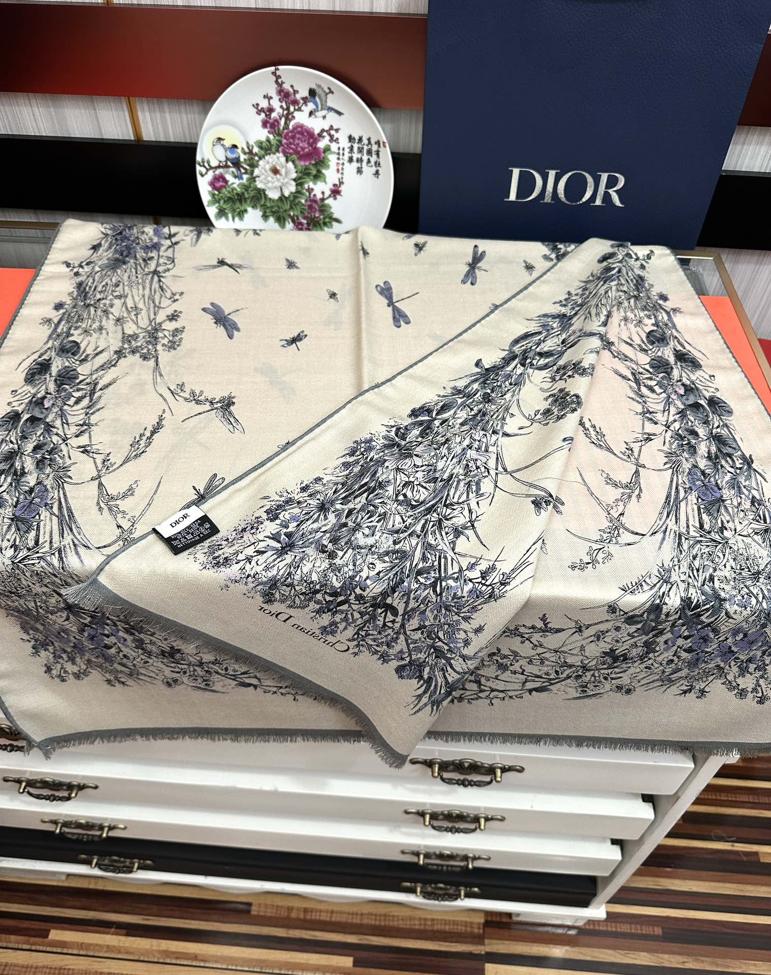 Dior scarf