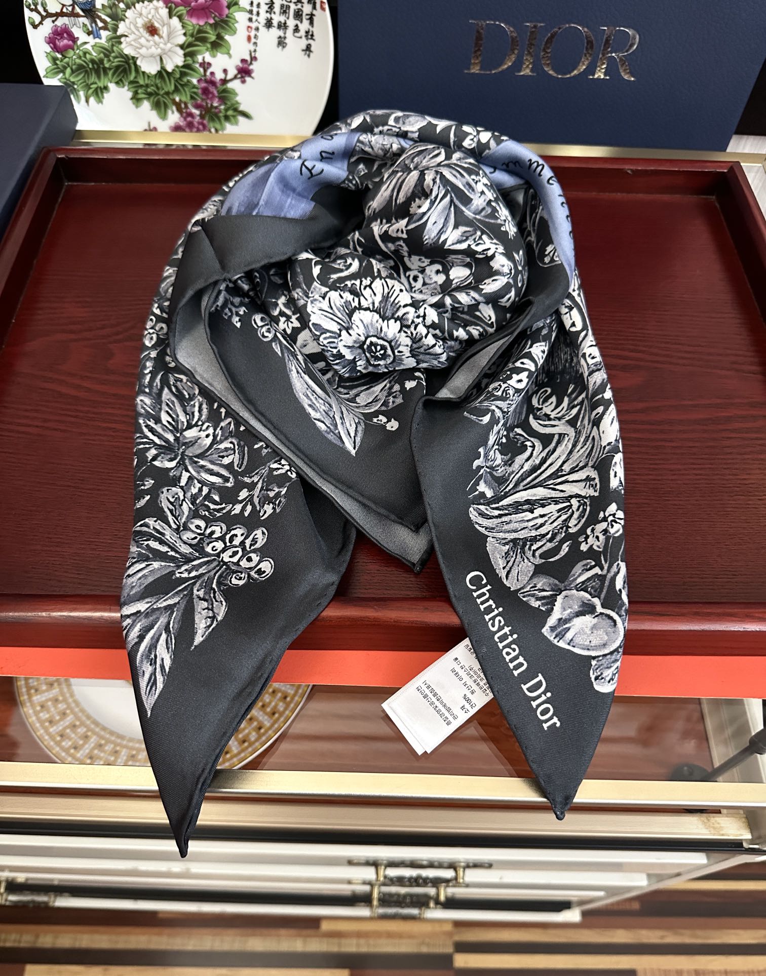Dior scarf