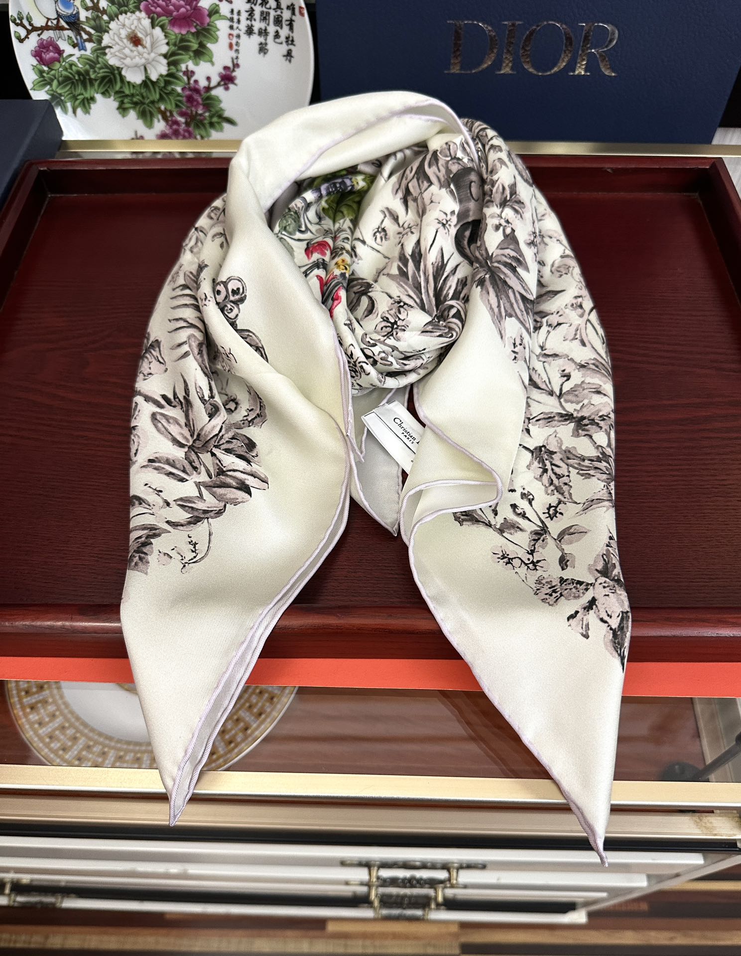 Dior scarf