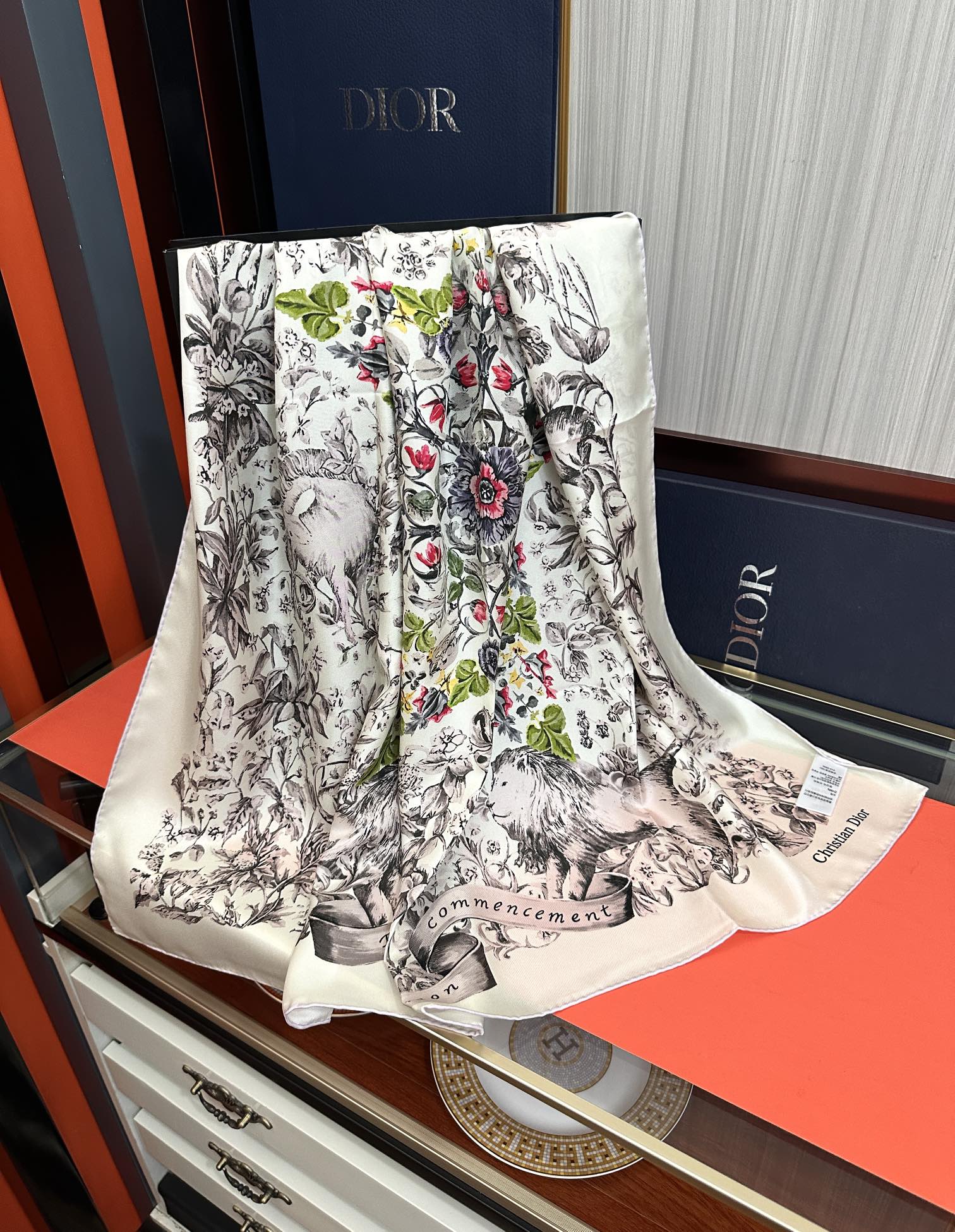 Dior scarf