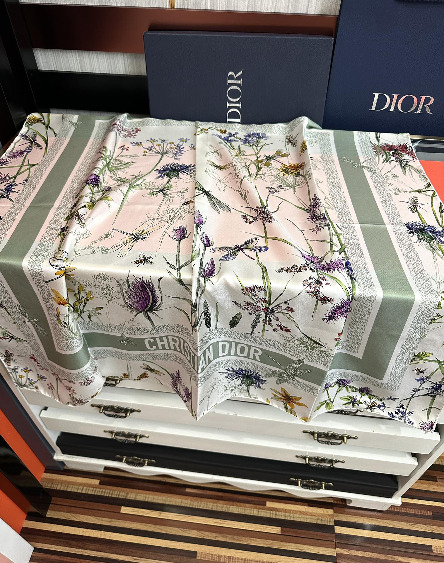 Dior scarf