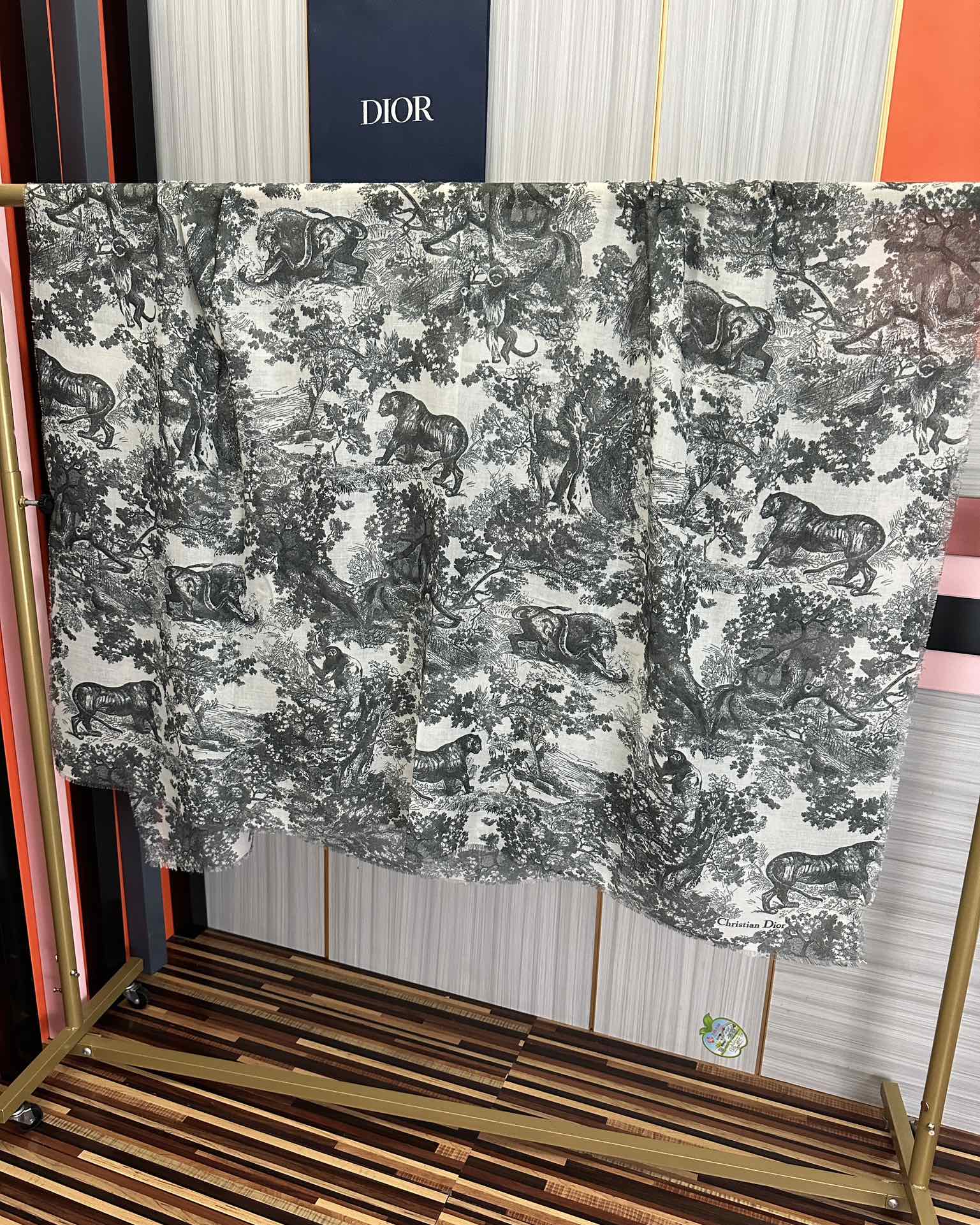 Dior scarf