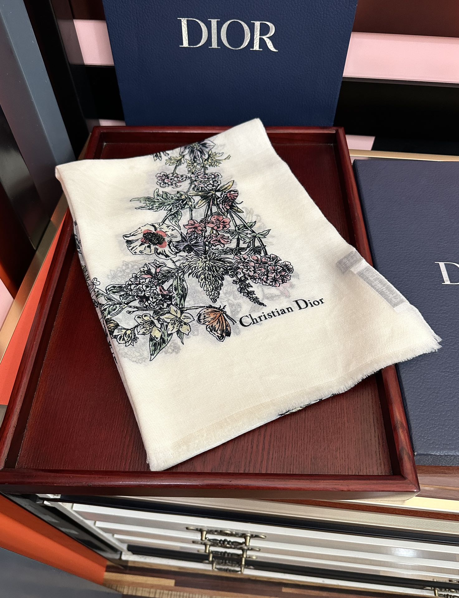 Dior scarf