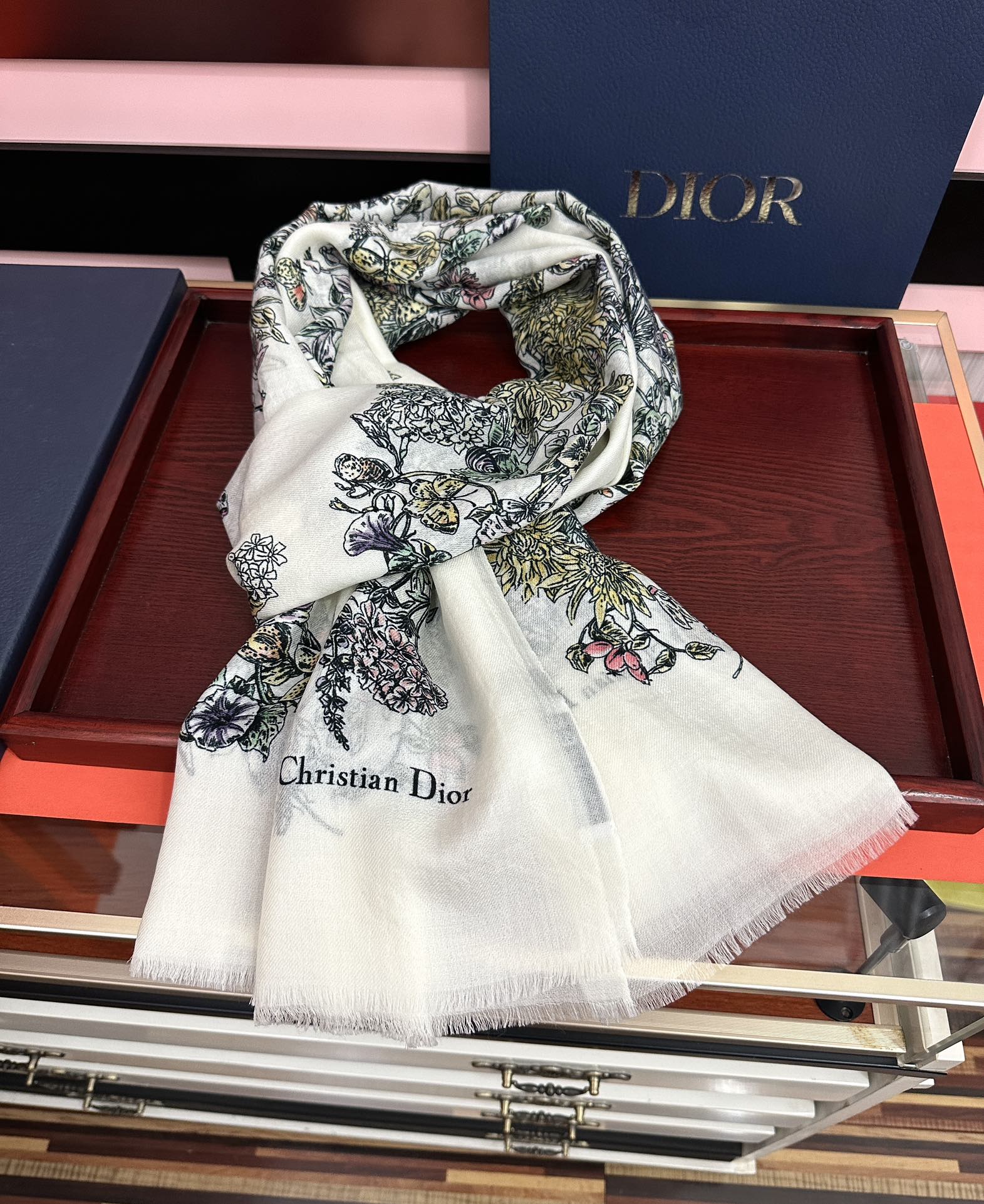 Dior scarf