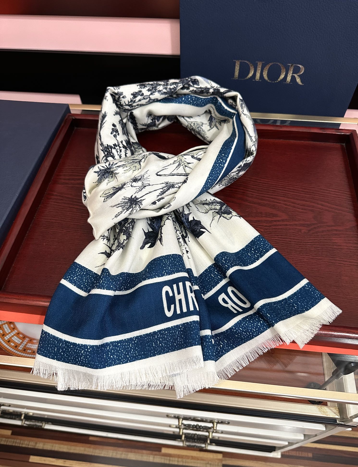 Dior scarf