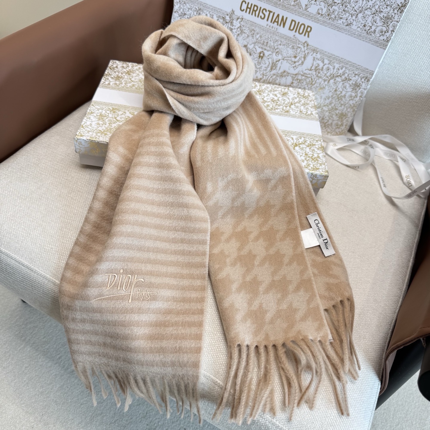 Dior scarf