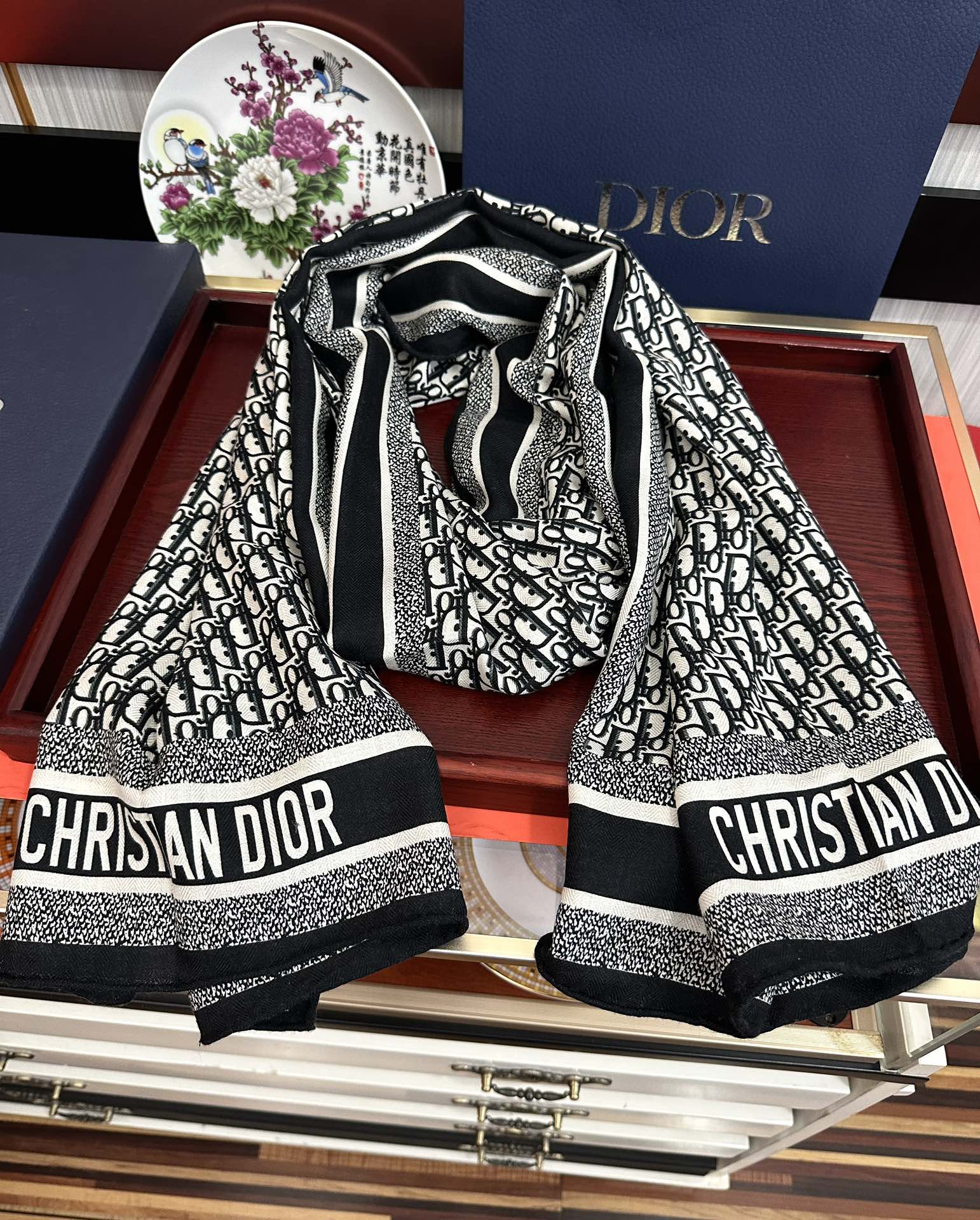 Dior scarf