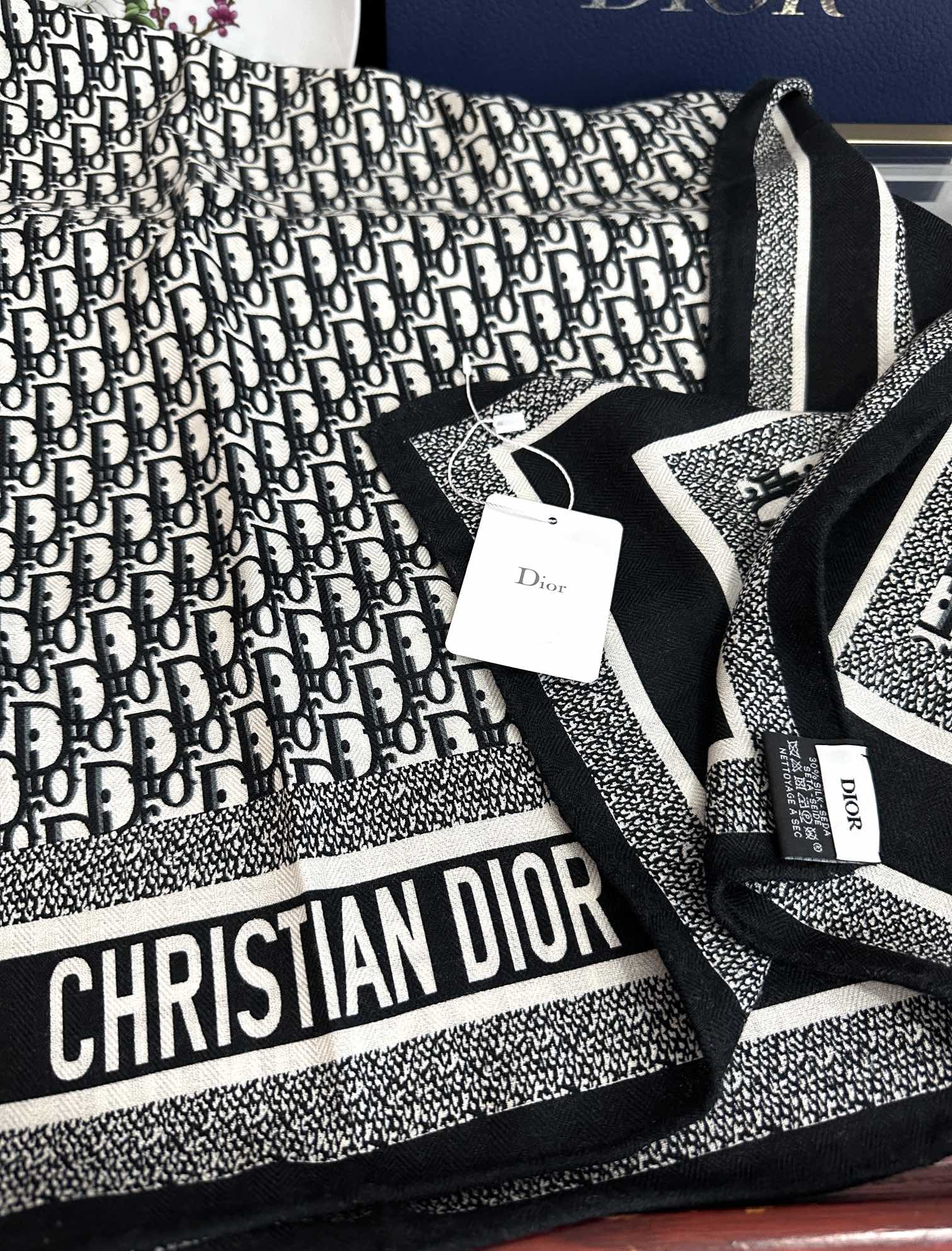 Dior scarf