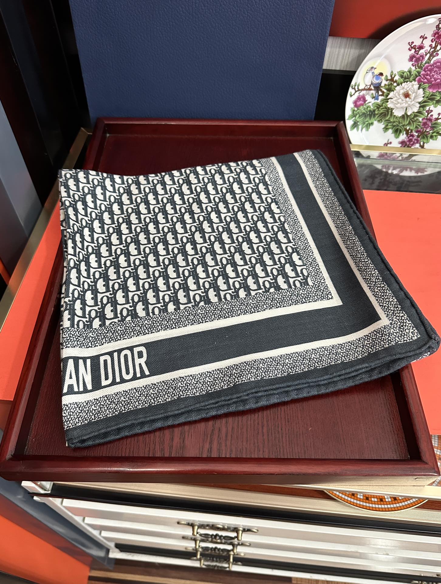 Dior scarf
