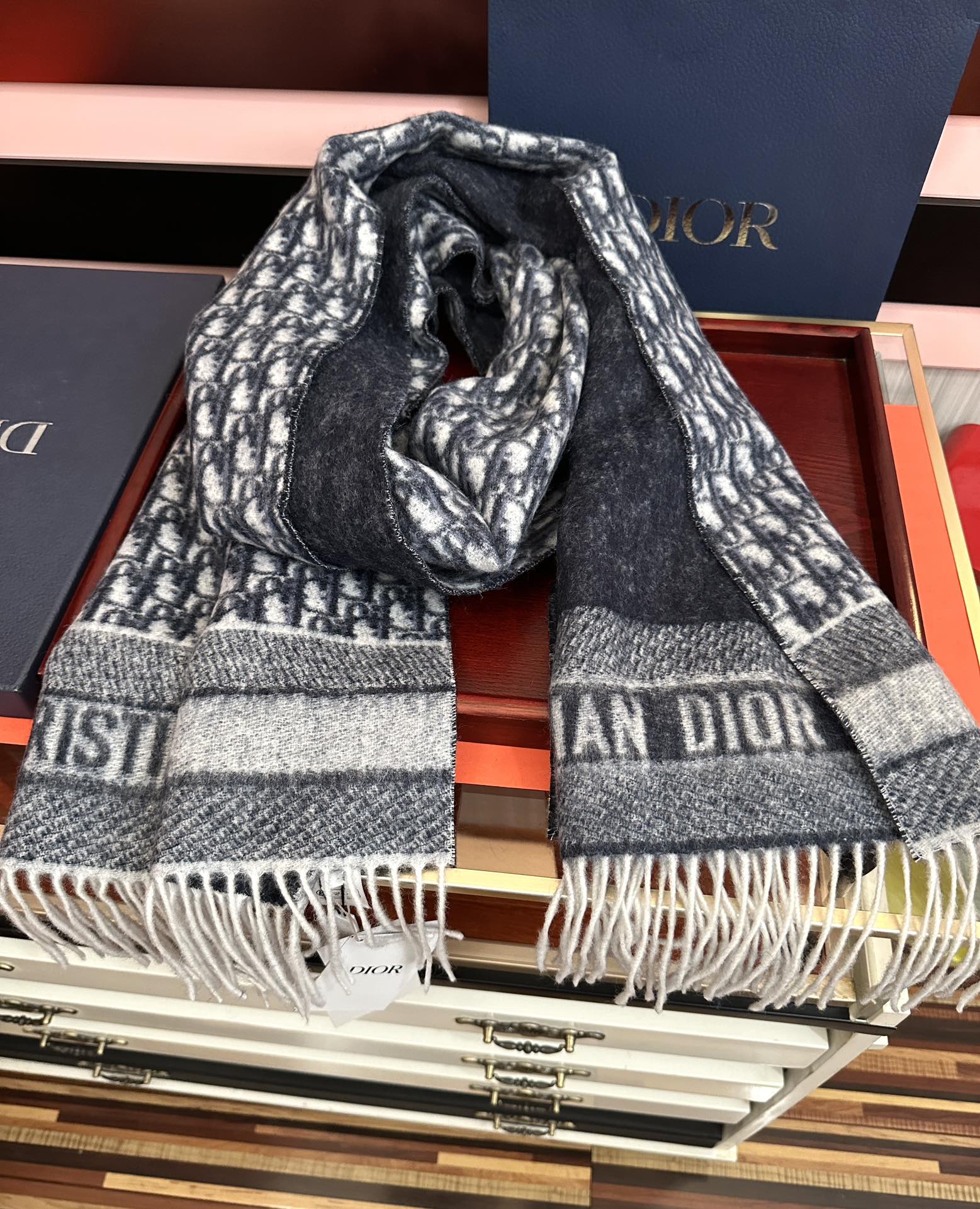 Dior scarf