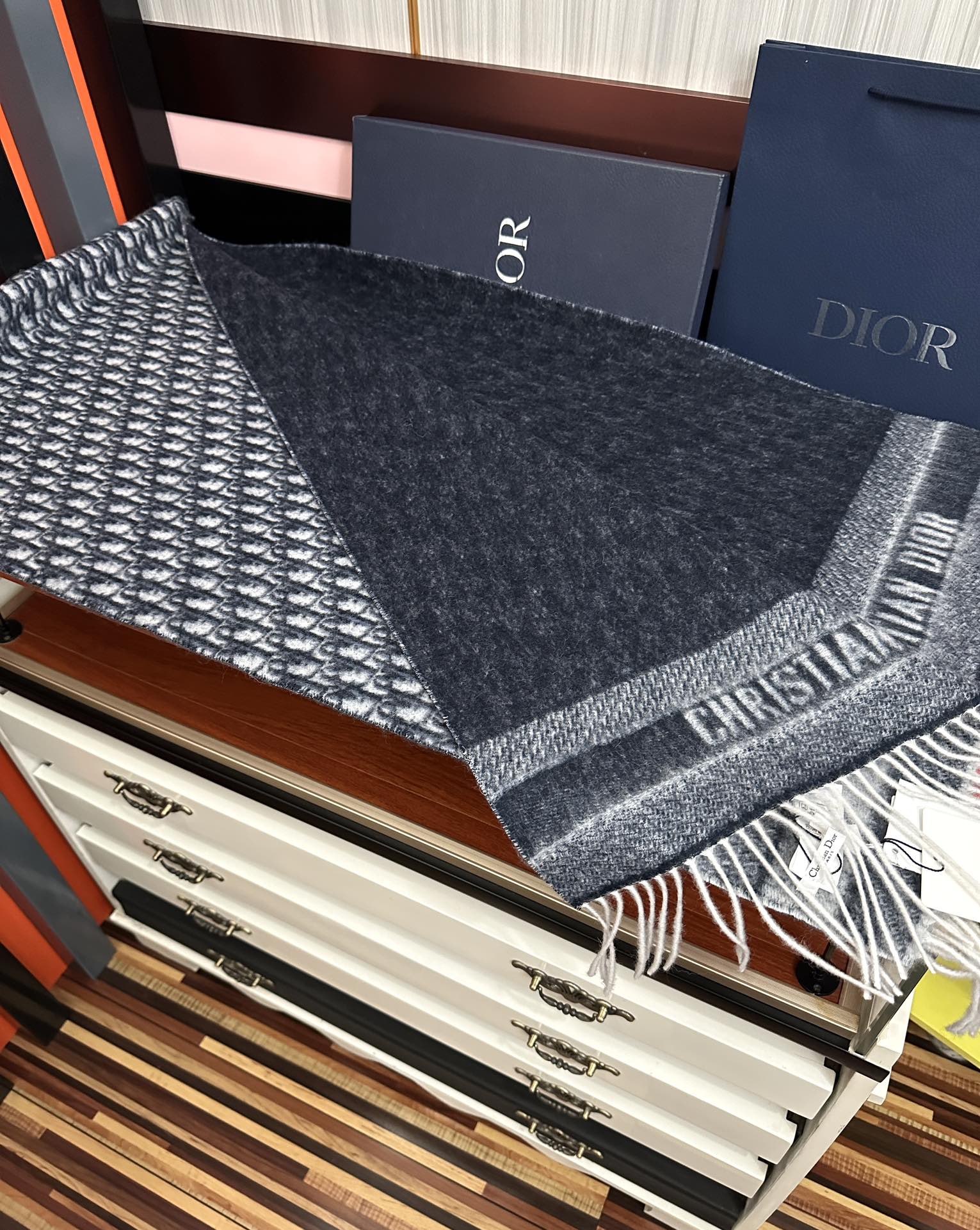 Dior scarf